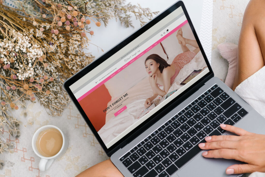 DON'T FORGET ME Lingerie, China, 2021
Website layout and design.
Platform: Shopify